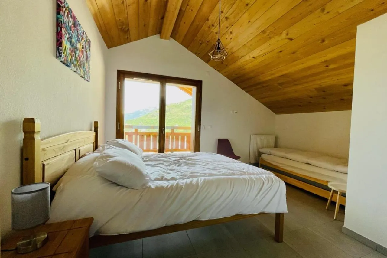 100 M Near The Cite Vauban In Briancon Apartment