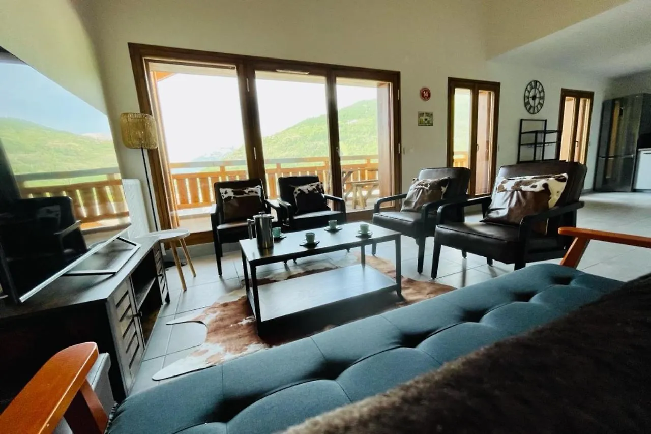100 M Near The Cite Vauban In Briancon Apartment